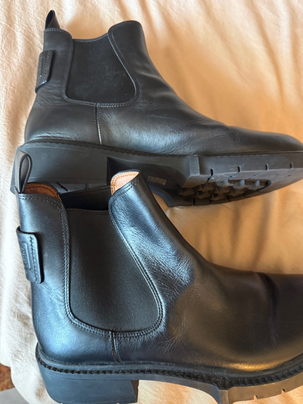 Coach Women’s Black Leather Chelsea Boots size 9.5 - Picture 8 of 9